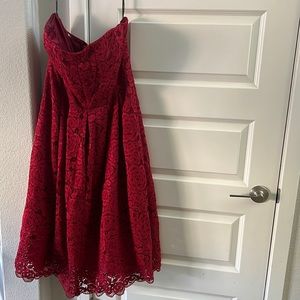 Vera wang strapless lace tea length formal dress